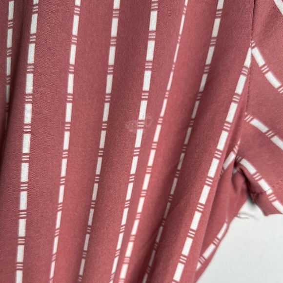 Amazon Elegant Striped Pinkish/Red Dress with Tie Waist Vneck Size Medium - Picture 10 of 10